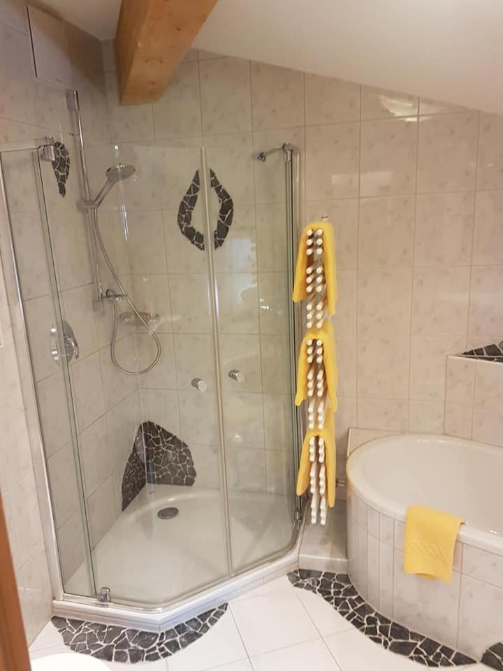 Zum Eichhof Hotel Райт им Винкл Екстериор снимка
