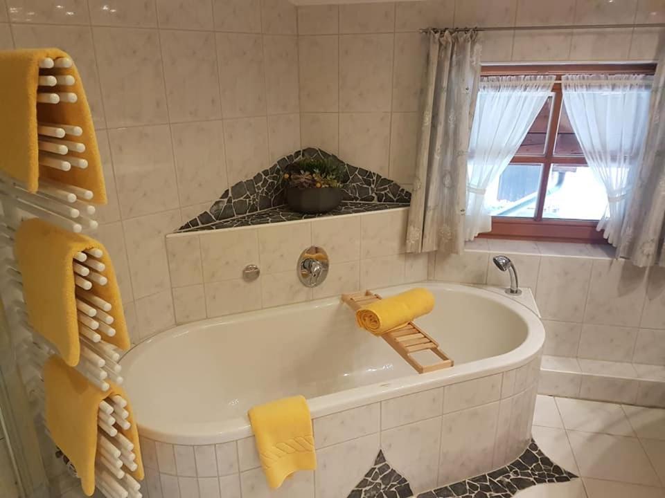 Zum Eichhof Hotel Райт им Винкл Екстериор снимка